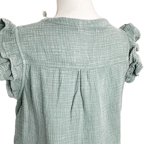 Design Nation Green Gauze Button Front Ruffle Shoulder Medium NWT - Picture 3 of 5